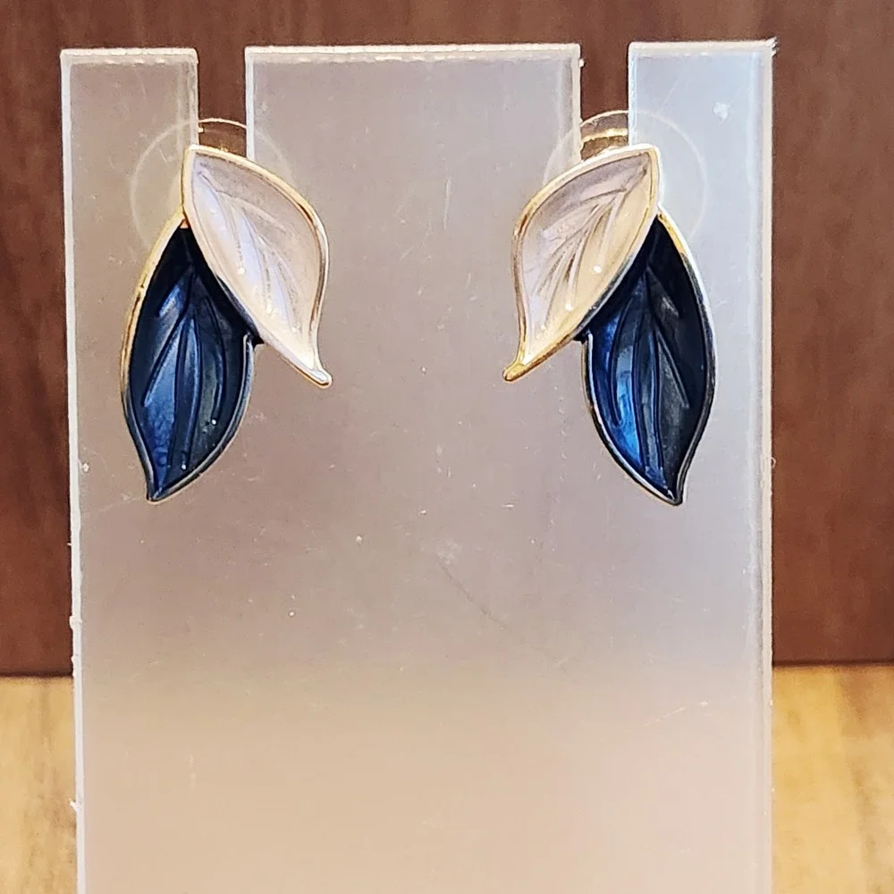 Womens Navy Blue and Cream‎ Enamel Double Leaf Gold Tone Post Stud Earrings 1